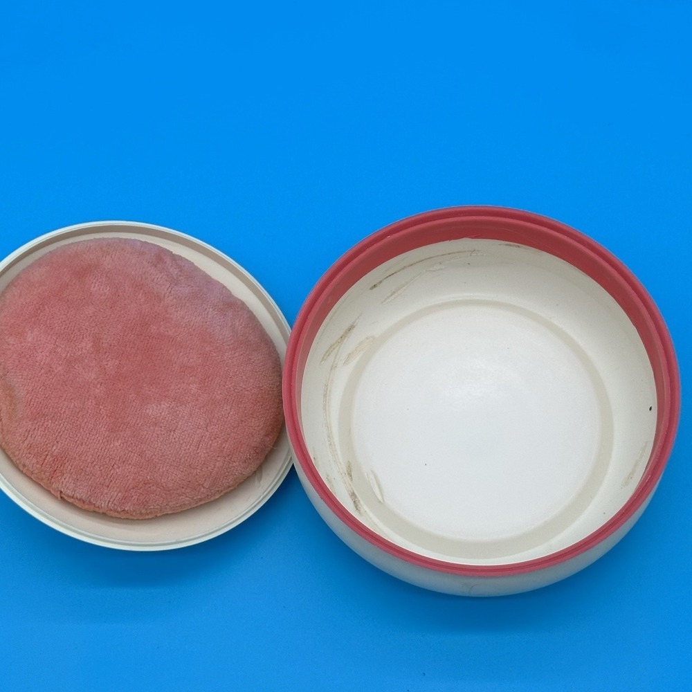 Vintage Avon 1961 "To a Wild‎ Rose" Beauty Dust Powder Container